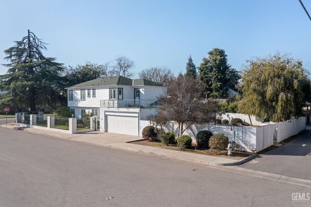 2600 21st Street, Bakersfield, CA 93301