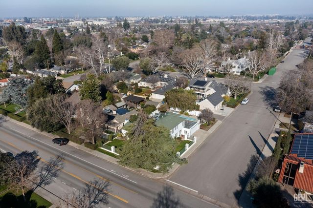 2600 21st Street, Bakersfield, CA 93301