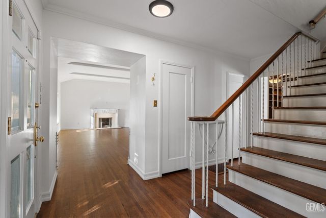 2600 21st Street, Bakersfield, CA 93301