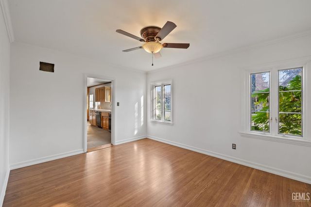 2600 21st Street, Bakersfield, CA 93301