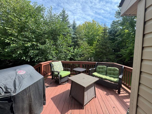 106 Carson Drive, Westland, MI 48185