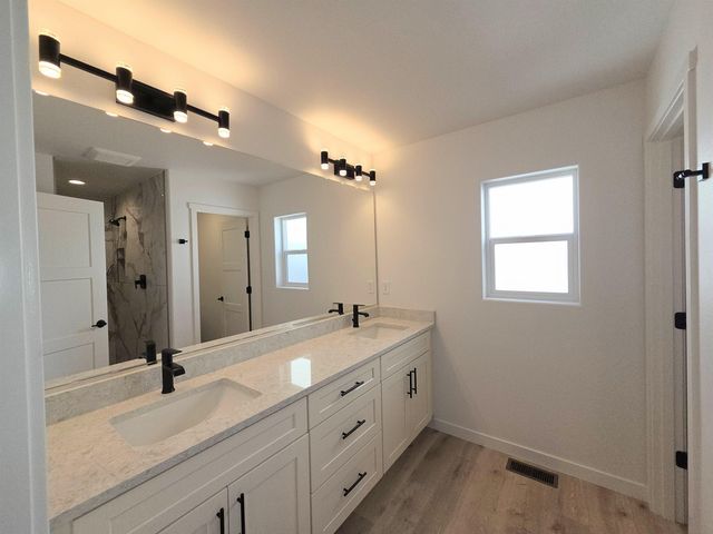 12708 E Desmet Ave, Spokane Valley, WA 99216