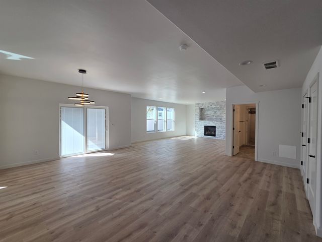 12708 E Desmet Ave, Spokane Valley, WA 99216