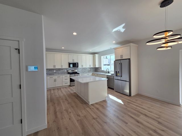 12708 E Desmet Ave, Spokane Valley, WA 99216