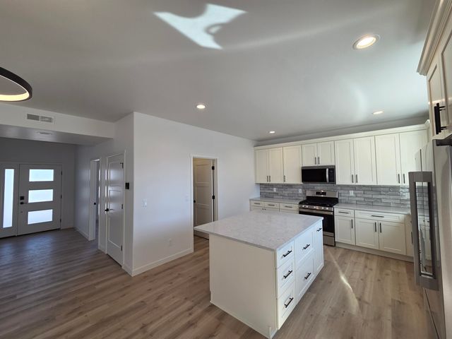 12708 E Desmet Ave, Spokane Valley, WA 99216