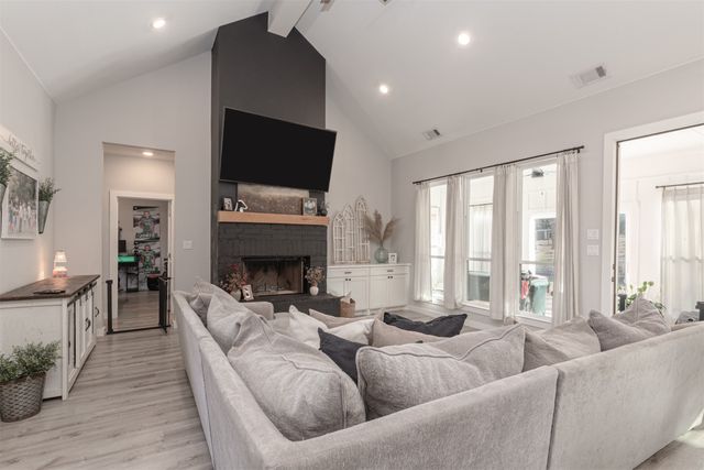 101 Lakeview Trail, Mabank, TX 75147