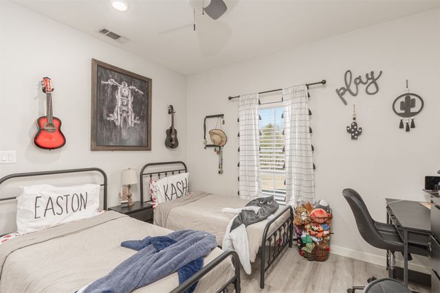 101 Lakeview Trail, Mabank, TX 75147