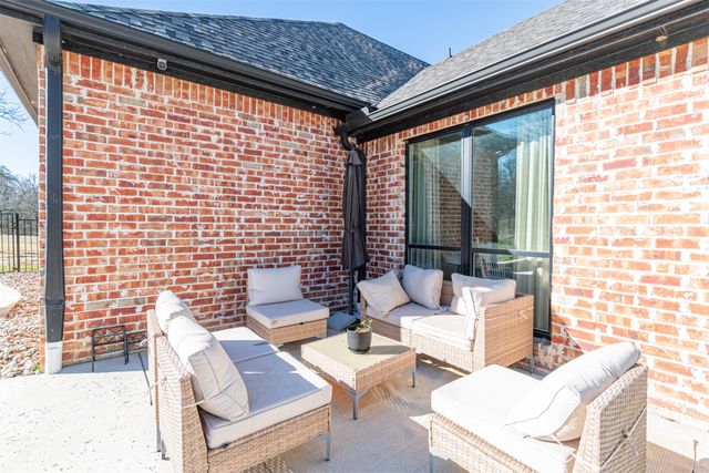 101 Lakeview Trail, Mabank, TX 75147