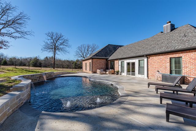 101 Lakeview Trail, Mabank, TX 75147