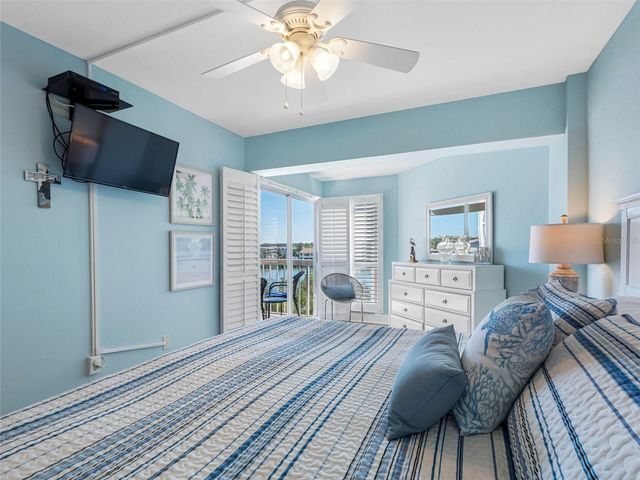 19925 GULF BOULEVARD 402, Indian Shores, FL 33785