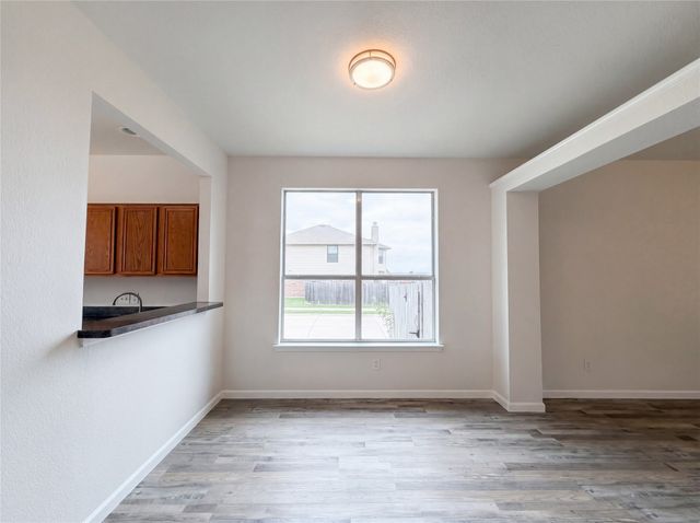 10001 Blue Bell Drive, Fort Worth, TX 76108