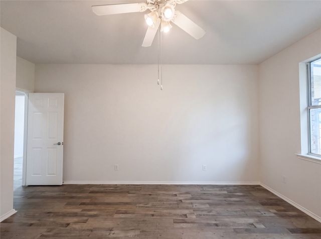 10001 Blue Bell Drive, Fort Worth, TX 76108