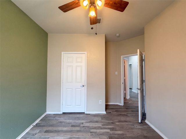 10001 Blue Bell Drive, Fort Worth, TX 76108