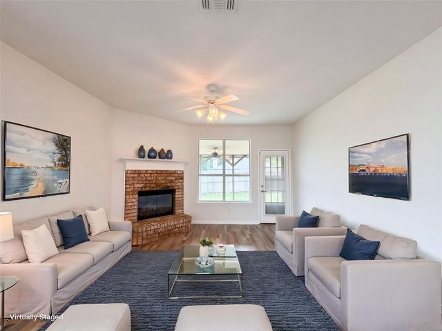 10001 Blue Bell Drive, Fort Worth, TX 76108