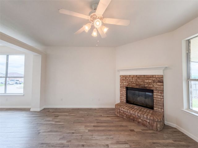 10001 Blue Bell Drive, Fort Worth, TX 76108