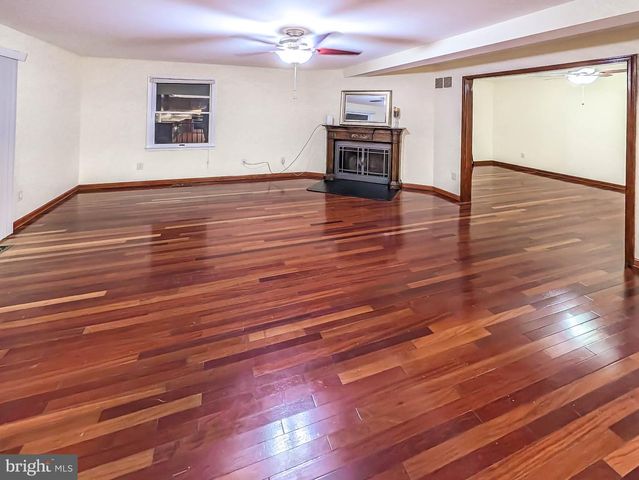 7220 KINDLER RD, Columbia, MD 21046