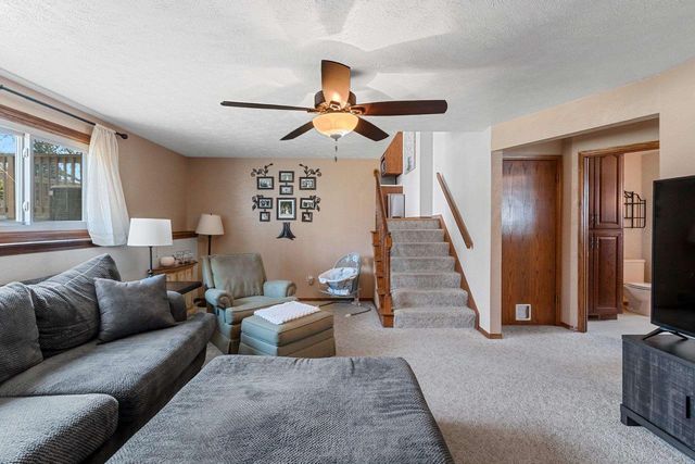 1327 SANDSTONE PLACE, Green Bay, WI 54313