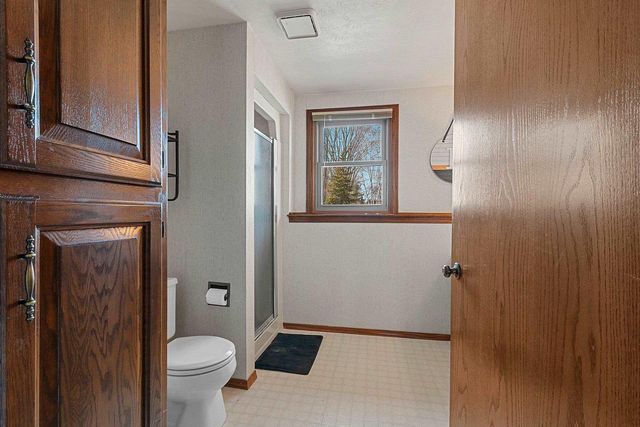 1327 SANDSTONE PLACE, Green Bay, WI 54313