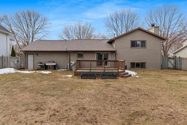 1327 SANDSTONE PLACE, Green Bay, WI 54313