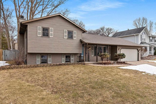 1327 SANDSTONE PLACE, Green Bay, WI 54313