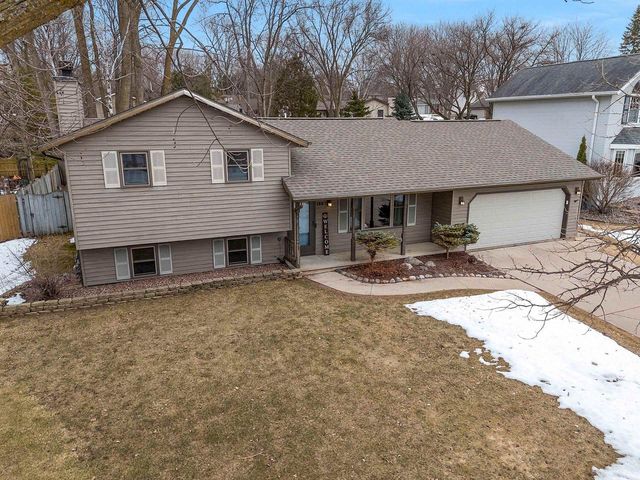1327 SANDSTONE PLACE, Green Bay, WI 54313