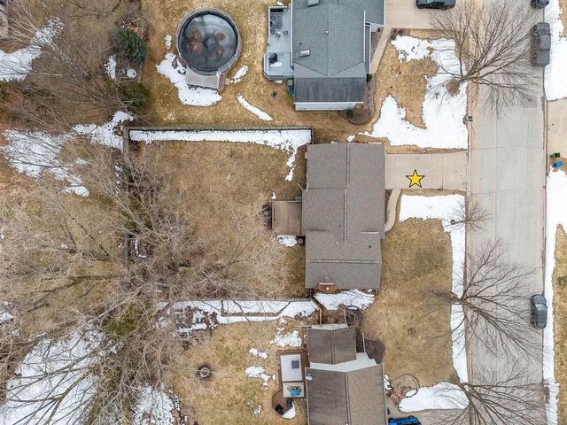 1327 SANDSTONE PLACE, Green Bay, WI 54313