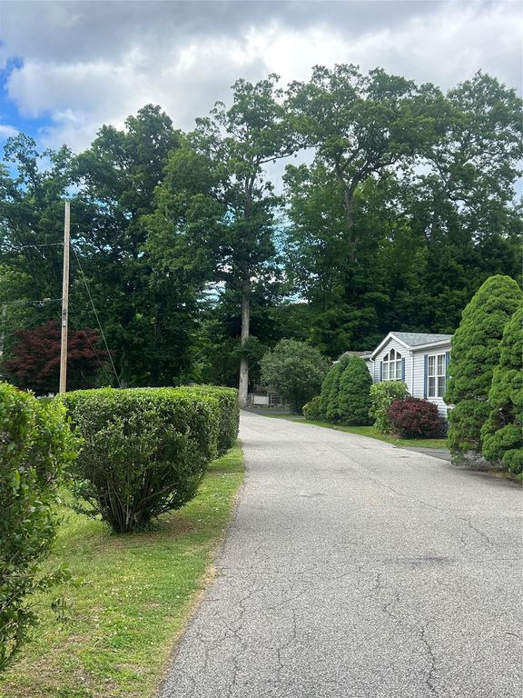39 Cedar Flats Road, Stony Point, NY 10980