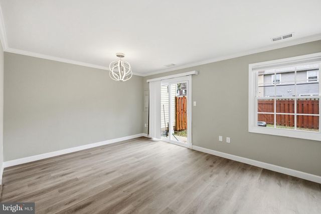 9053 SILVER MAPLE CT, Manassas, VA 20110