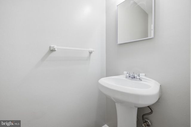 9053 SILVER MAPLE CT, Manassas, VA 20110