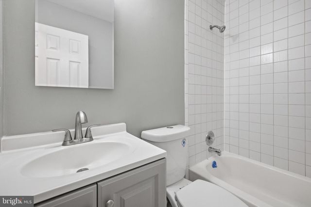 9053 SILVER MAPLE CT, Manassas, VA 20110