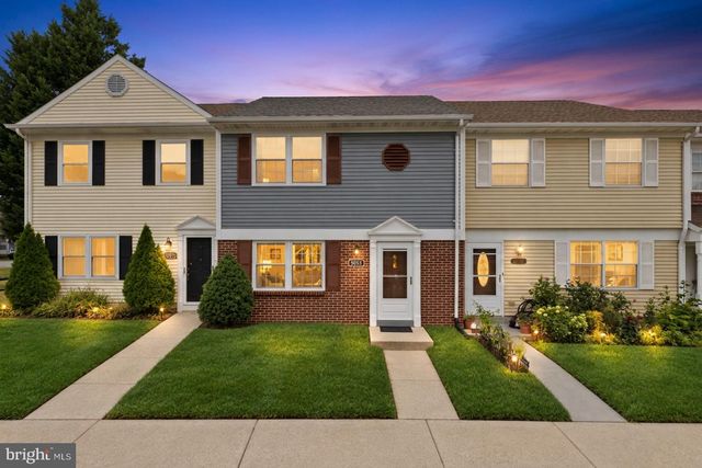 9053 SILVER MAPLE CT, Manassas, VA 20110