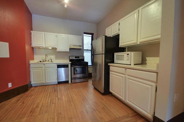 605 S 9th Street 8, Minneapolis, MN 55404