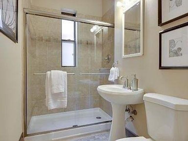 605 S 9th Street 8, Minneapolis, MN 55404