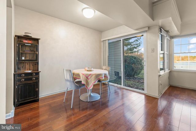 2 WOODLAKE DR, Marlton, NJ 08053