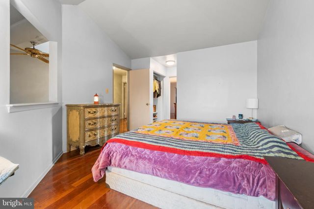 2 WOODLAKE DR, Marlton, NJ 08053