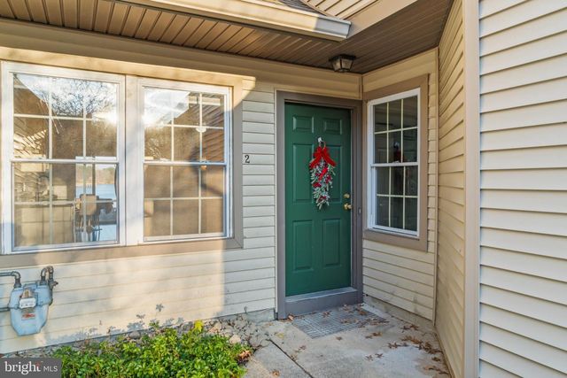 2 WOODLAKE DR, Marlton, NJ 08053