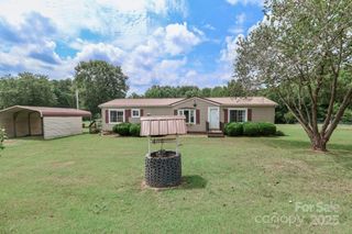 385 Deerchase Circle, Statesville, NC 28625