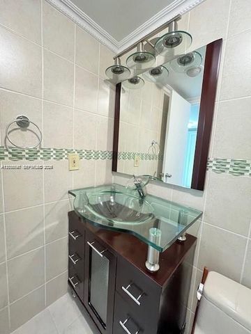 2540 W 67th Pl 204-28, Hialeah, FL 33016