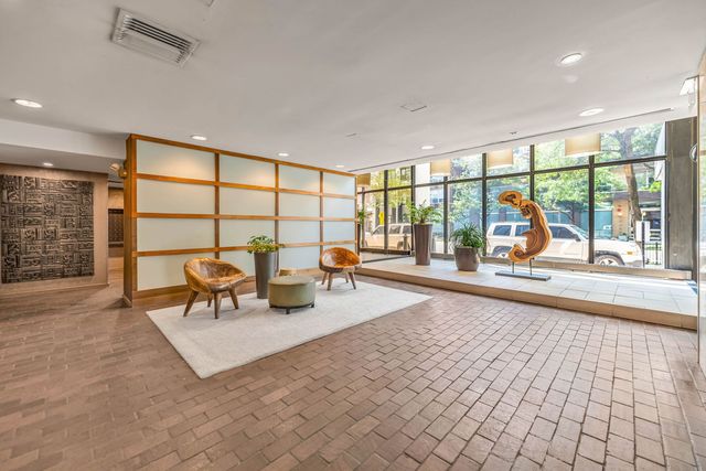 5445 N Sheridan Road 712, Chicago, IL 60640