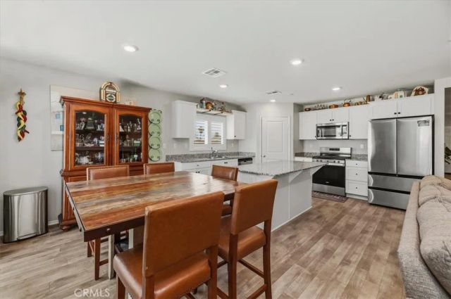 419 Poplar Hill, San Jacinto, CA 92583