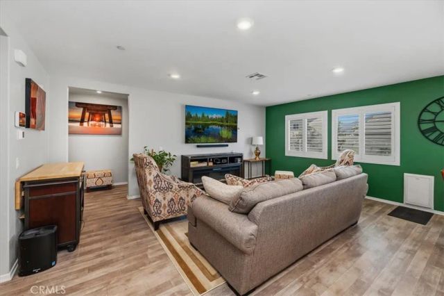419 Poplar Hill, San Jacinto, CA 92583