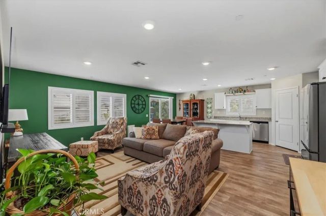 419 Poplar Hill, San Jacinto, CA 92583