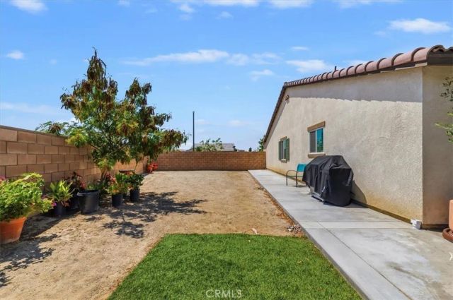 419 Poplar Hill, San Jacinto, CA 92583