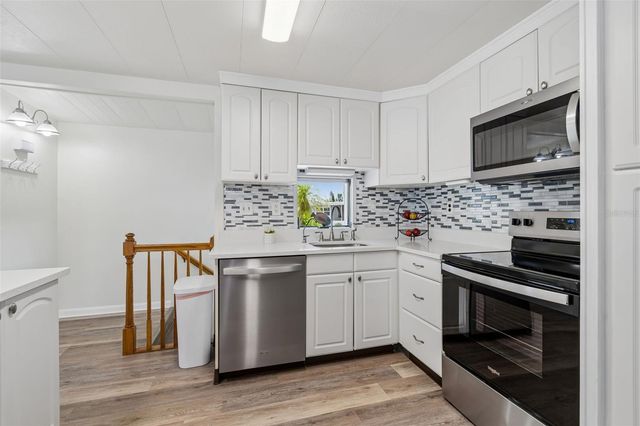 7186 MOUNT ARLINGTON DRIVE NE 421, St Petersburg, FL 33702