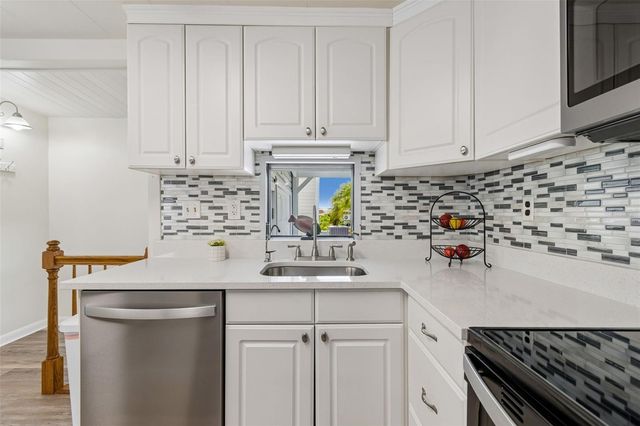 7186 MOUNT ARLINGTON DRIVE NE 421, St Petersburg, FL 33702