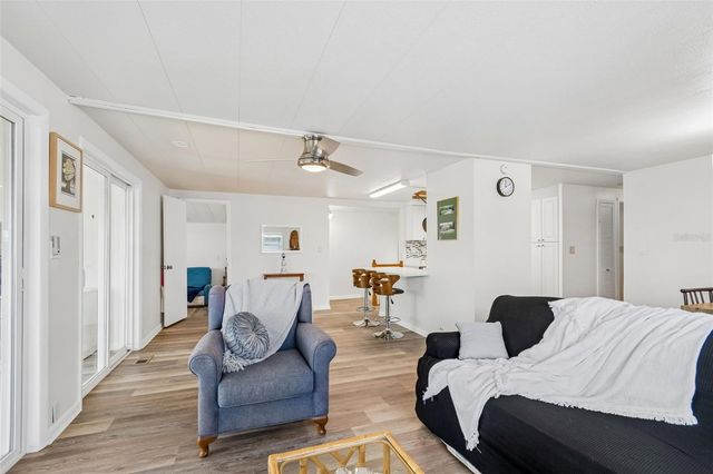 7186 MOUNT ARLINGTON DRIVE NE 421, St Petersburg, FL 33702