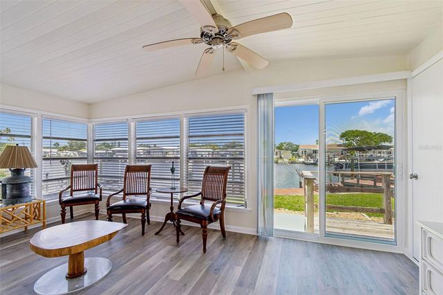 7186 MOUNT ARLINGTON DRIVE NE 421, St Petersburg, FL 33702