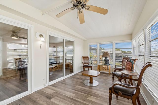 7186 MOUNT ARLINGTON DRIVE NE 421, St Petersburg, FL 33702
