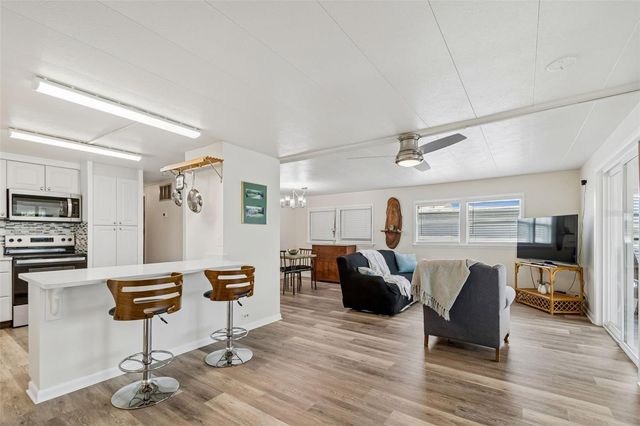 7186 MOUNT ARLINGTON DRIVE NE 421, St Petersburg, FL 33702