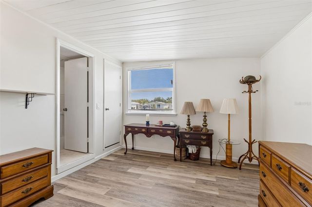 7186 MOUNT ARLINGTON DRIVE NE 421, St Petersburg, FL 33702